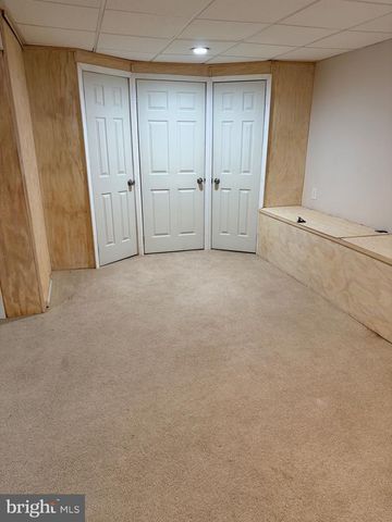 29 REDARE CT, Baltimore, MD 21234