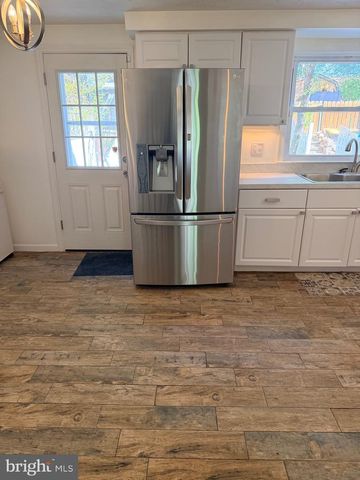 29 REDARE CT, Baltimore, MD 21234