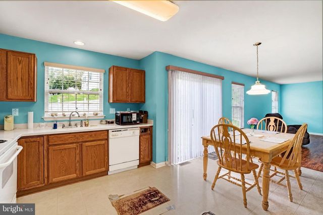 7447 SENECA RIDGE DR, York, PA 17403