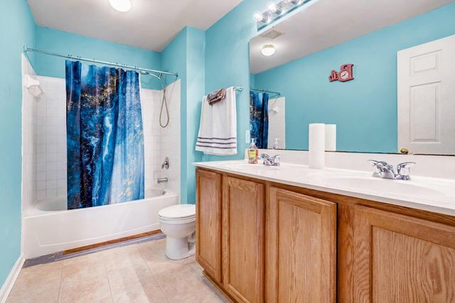 7447 SENECA RIDGE DR, York, PA 17403