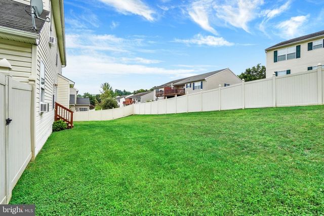 7447 SENECA RIDGE DR, York, PA 17403