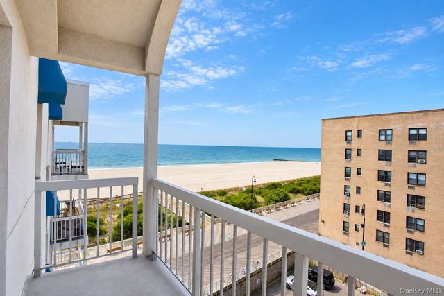 10 Franklin Boulevard 607, Long Beach, NY 11561