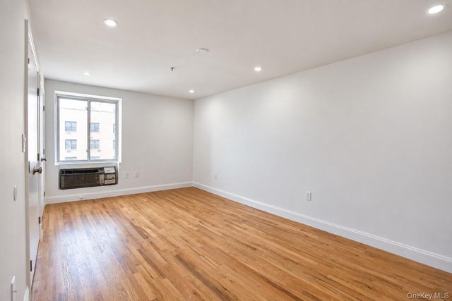 10 Franklin Boulevard 607, Long Beach, NY 11561
