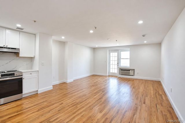 10 Franklin Boulevard 607, Long Beach, NY 11561