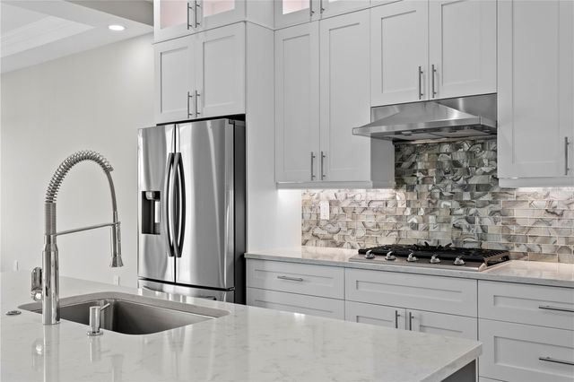 11 FRANKLIN COURT S C, St Petersburg, FL 33711