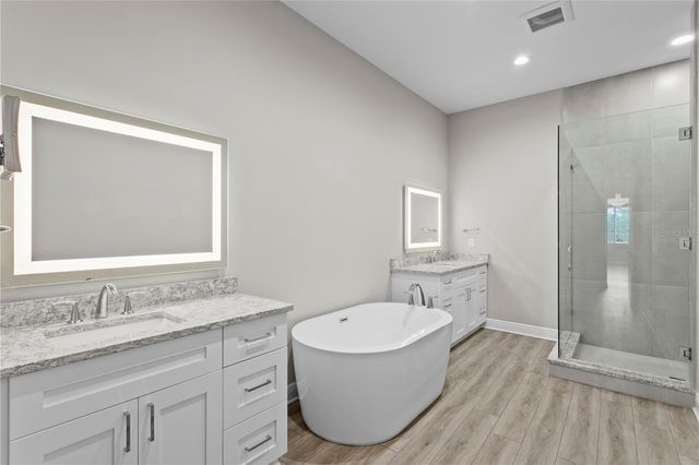 11 FRANKLIN COURT S C, St Petersburg, FL 33711