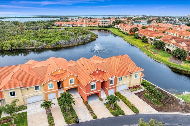 11 FRANKLIN COURT S C, St Petersburg, FL 33711