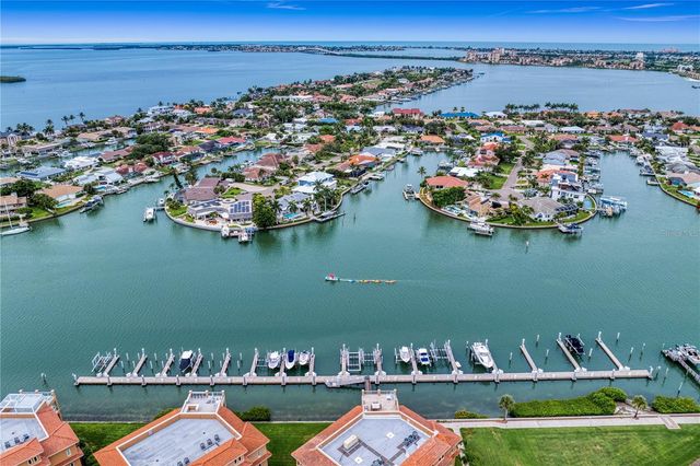 11 FRANKLIN COURT S C, St Petersburg, FL 33711