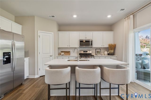 7675 lloyd Ter, Mechanicsville, VA 23111