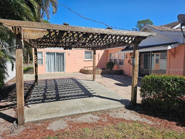 103 32ND STREET NW, Bradenton, FL 34205