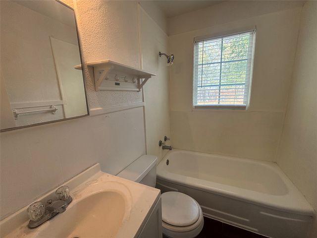 4116 Lisbon Street, Fort Worth, TX 76107