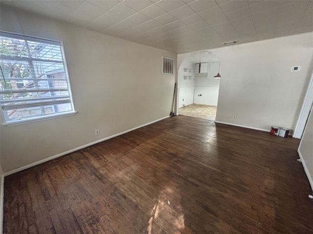 4116 Lisbon Street, Fort Worth, TX 76107