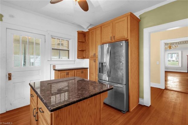 5 Hege Drive, Lexington, NC 27292