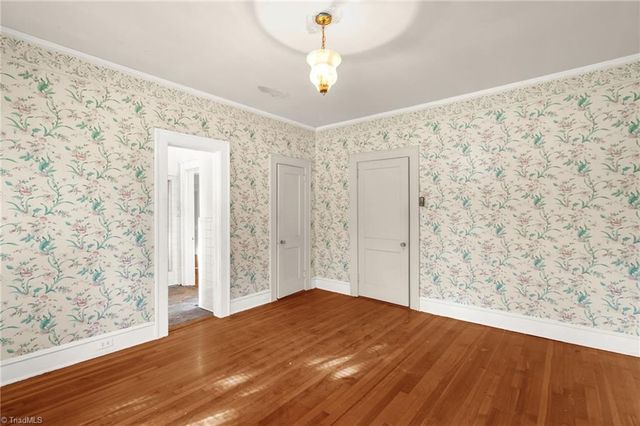 5 Hege Drive, Lexington, NC 27292