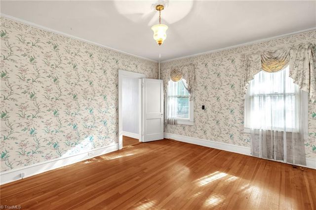 5 Hege Drive, Lexington, NC 27292