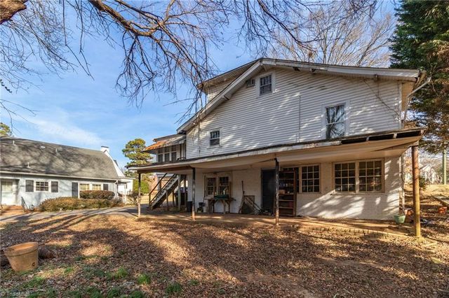 5 Hege Drive, Lexington, NC 27292