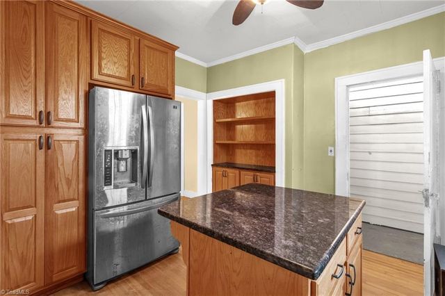 5 Hege Drive, Lexington, NC 27292