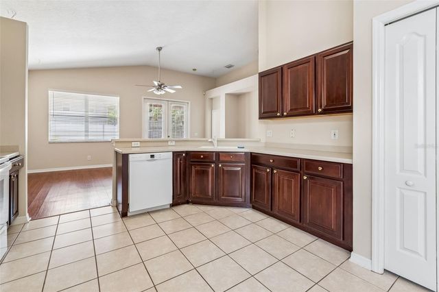 4789 WHISPERING WIND AVENUE, Tampa, FL 33614