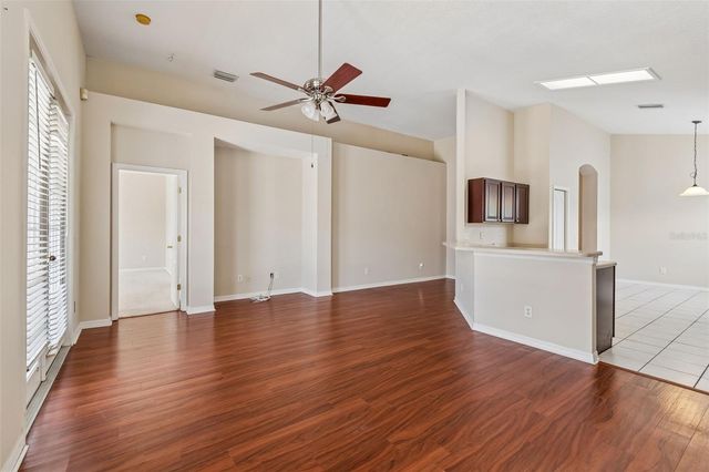 4789 WHISPERING WIND AVENUE, Tampa, FL 33614