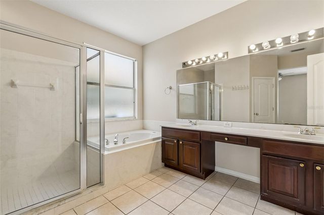 4789 WHISPERING WIND AVENUE, Tampa, FL 33614