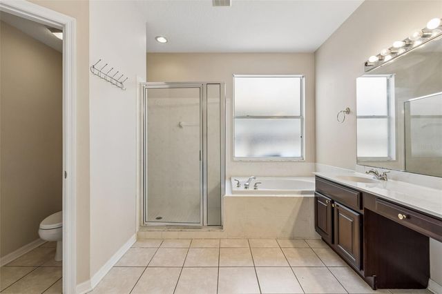 4789 WHISPERING WIND AVENUE, Tampa, FL 33614