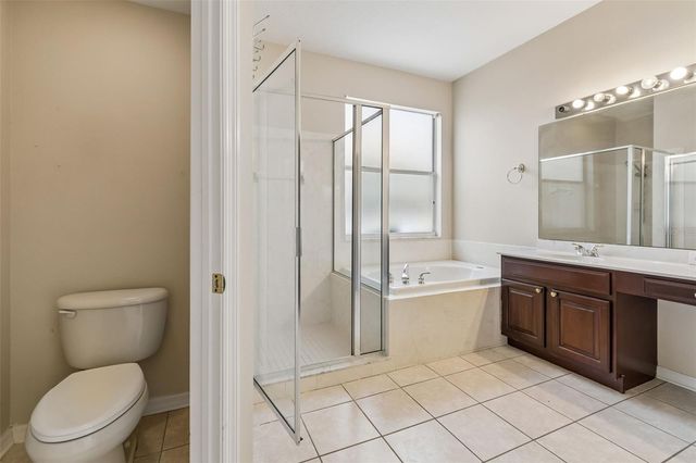 4789 WHISPERING WIND AVENUE, Tampa, FL 33614