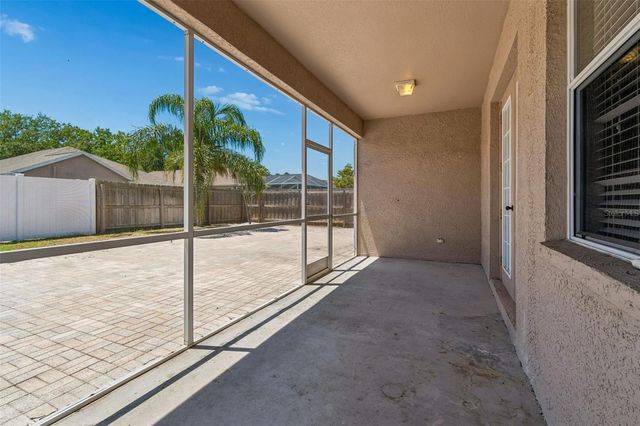 4789 WHISPERING WIND AVENUE, Tampa, FL 33614