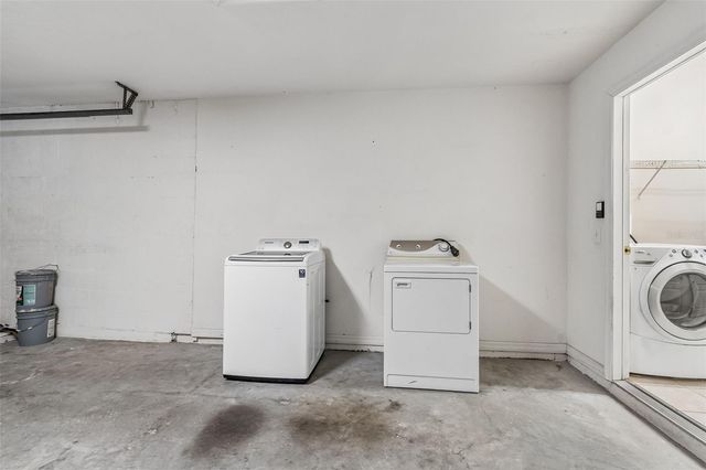 4789 WHISPERING WIND AVENUE, Tampa, FL 33614