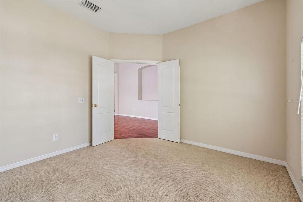 Image 16 of property listing at 4789 WHISPERING WIND AVENUE, Tampa, FL 33614