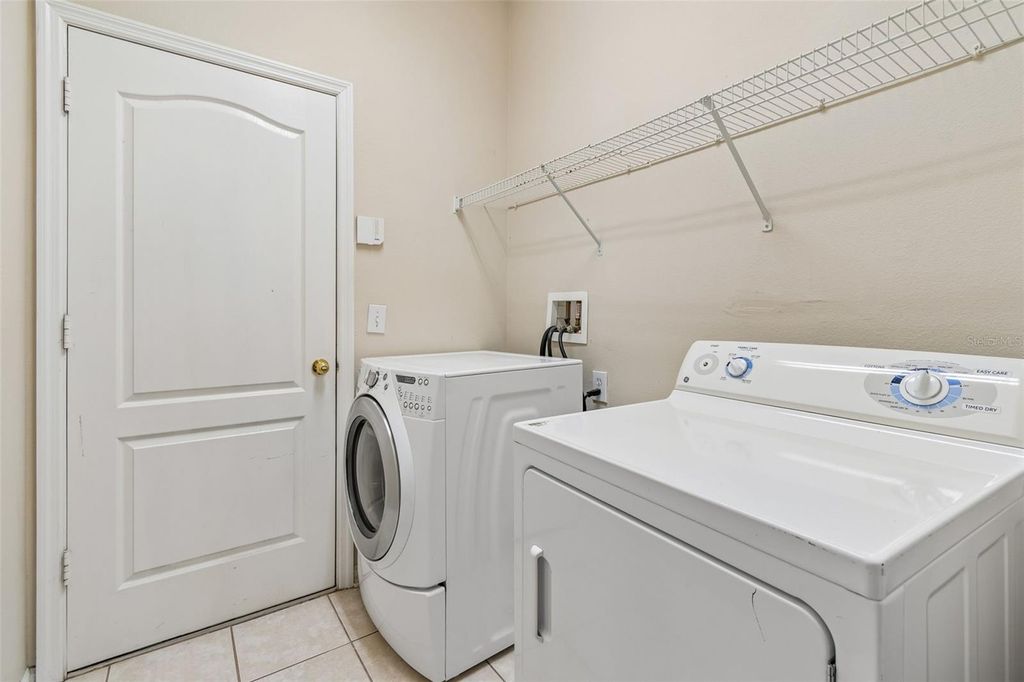 Image 26 of property listing at 4789 WHISPERING WIND AVENUE, Tampa, FL 33614
