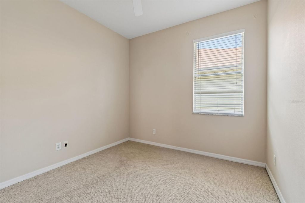 Image 37 of property listing at 4789 WHISPERING WIND AVENUE, Tampa, FL 33614