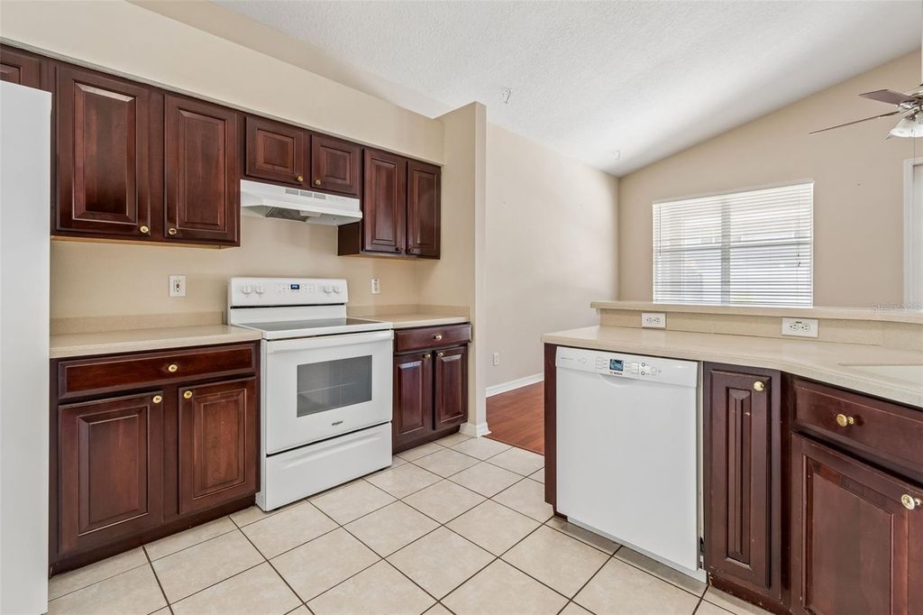 Image 49 of property listing at 4789 WHISPERING WIND AVENUE, Tampa, FL 33614
