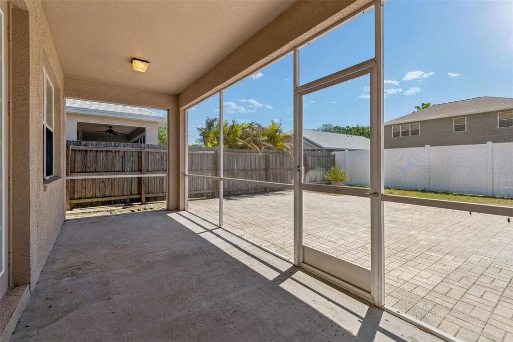 Image 75 of property listing at 4789 WHISPERING WIND AVENUE, Tampa, FL 33614