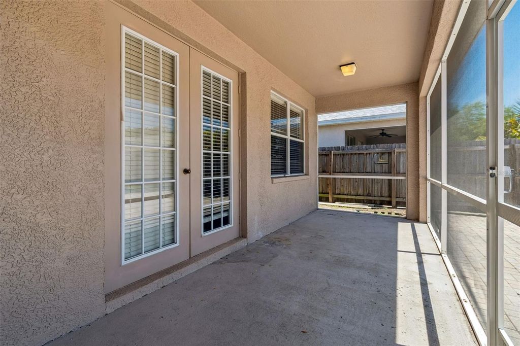 Image 76 of property listing at 4789 WHISPERING WIND AVENUE, Tampa, FL 33614