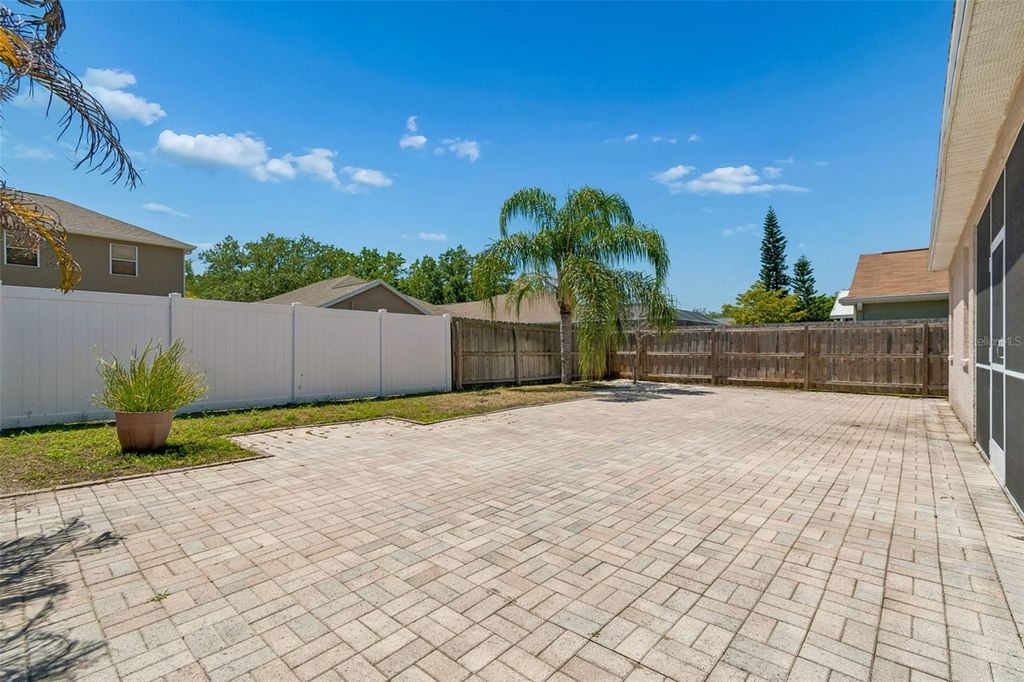 Image 79 of property listing at 4789 WHISPERING WIND AVENUE, Tampa, FL 33614