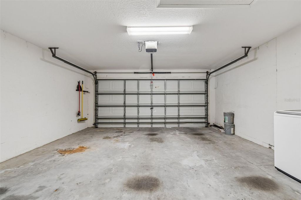 Image 86 of property listing at 4789 WHISPERING WIND AVENUE, Tampa, FL 33614