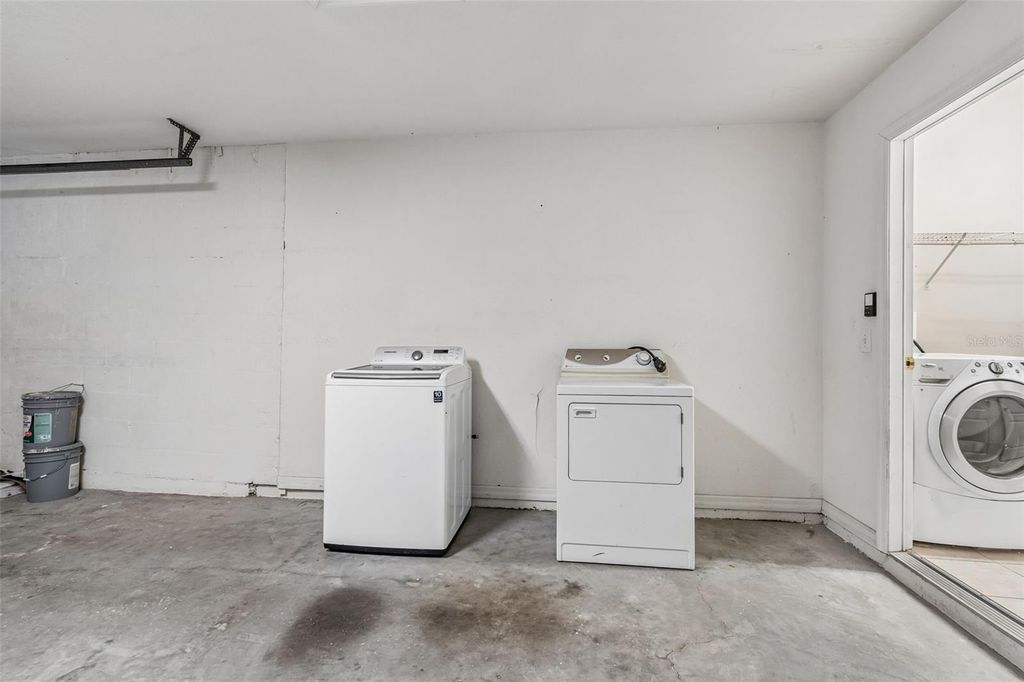 Image 87 of property listing at 4789 WHISPERING WIND AVENUE, Tampa, FL 33614
