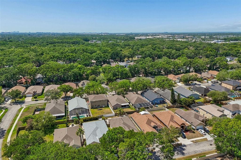 Image 94 of property listing at 4789 WHISPERING WIND AVENUE, Tampa, FL 33614