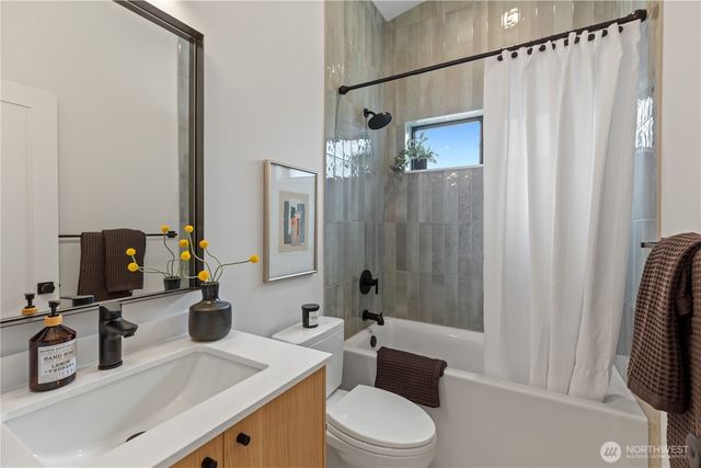 11312 NE 60th Street, Kirkland, WA 98033
