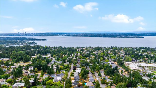 11312 NE 60th Street, Kirkland, WA 98033