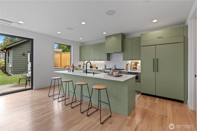 11312 NE 60th Street, Kirkland, WA 98033