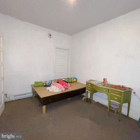 3303 N FRONT ST, Philadelphia, PA 19140