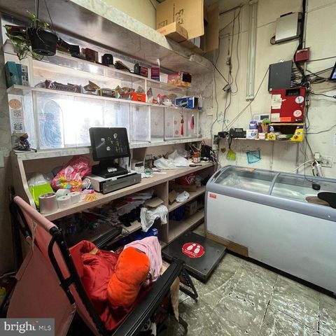 3303 N FRONT ST, Philadelphia, PA 19140