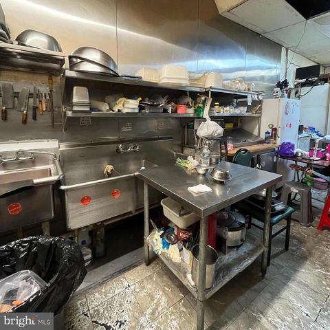 3303 N FRONT ST, Philadelphia, PA 19140