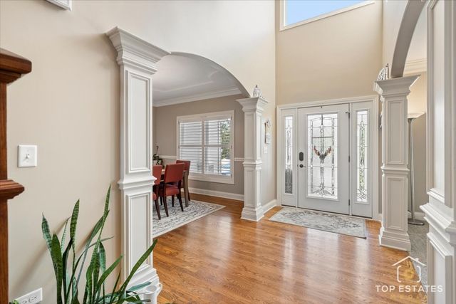 385 Andover Drive, Oswego, IL 60543