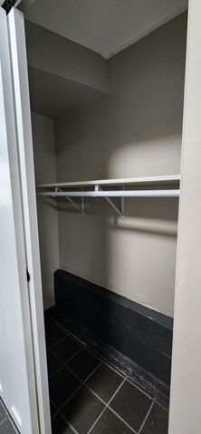 3816 W Montrose Avenue, Chicago, IL 60618