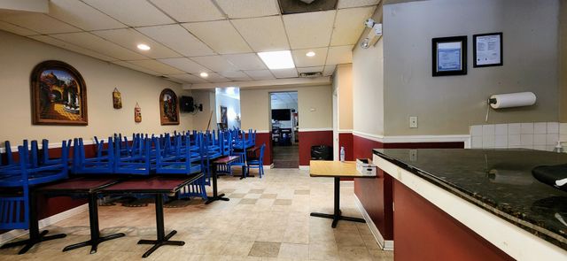 3816 W Montrose Avenue, Chicago, IL 60618