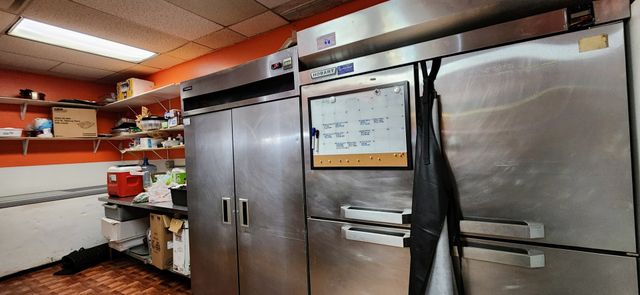 3816 W Montrose Avenue, Chicago, IL 60618