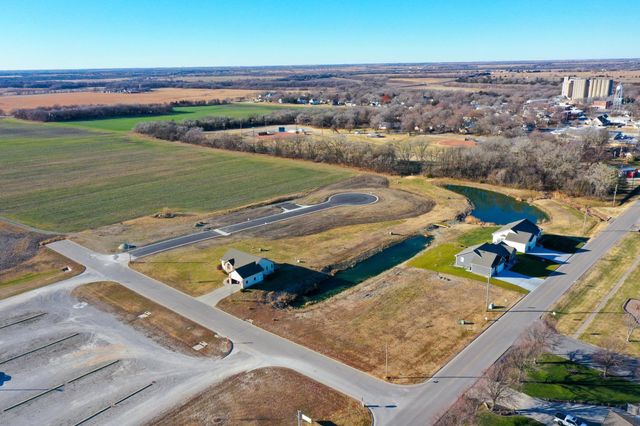 113 S Cottonwood Ct, Whitewater, KS 67154