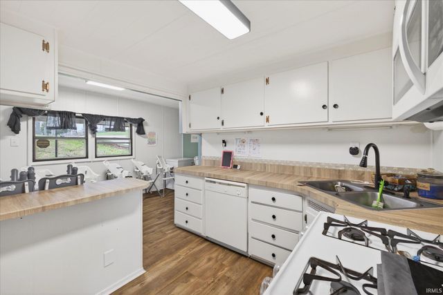 4130 W Stoutes Creek Road, Bloomington, IN 47404